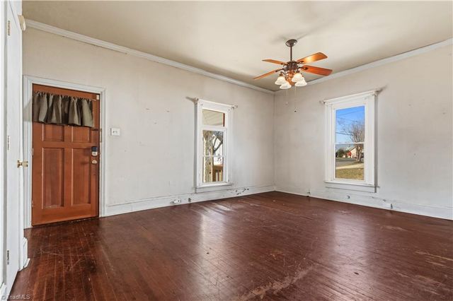 1303 N Jackson Avenue, Winston-salem, NC 27101