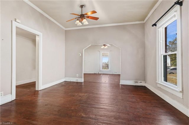 1303 N Jackson Avenue, Winston-salem, NC 27101