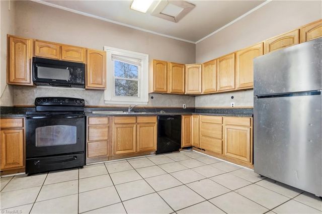 1303 N Jackson Avenue, Winston-salem, NC 27101