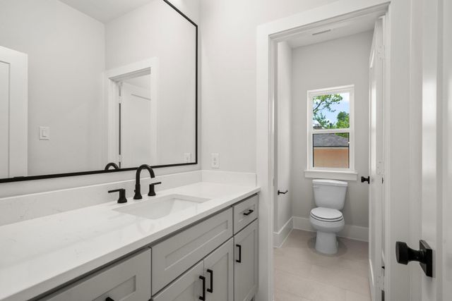 8033 Ridgeview Drive, Houston, TX 77055