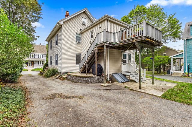 22 Salem St. 1, Winchester, MA 01890