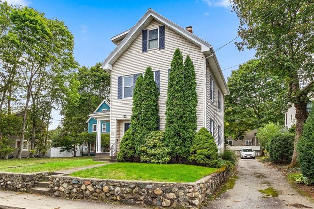 22 Salem St. 1, Winchester, MA 01890