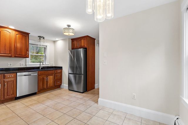 22 Salem St. 1, Winchester, MA 01890
