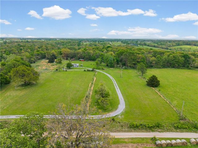 20611 Russell Corner Road, Gravette, AR 72736
