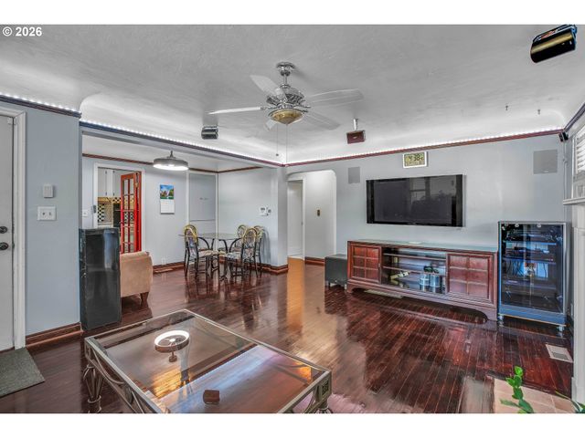 3225 Se 55TH Ave, Portland, OR 97206