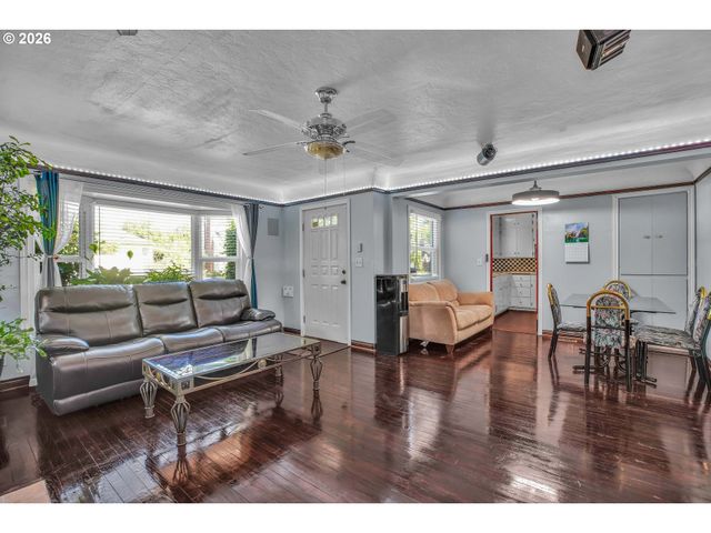 3225 Se 55TH Ave, Portland, OR 97206
