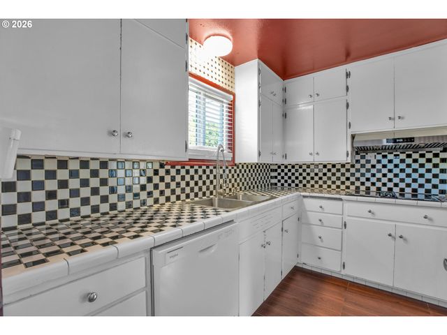 3225 Se 55TH Ave, Portland, OR 97206