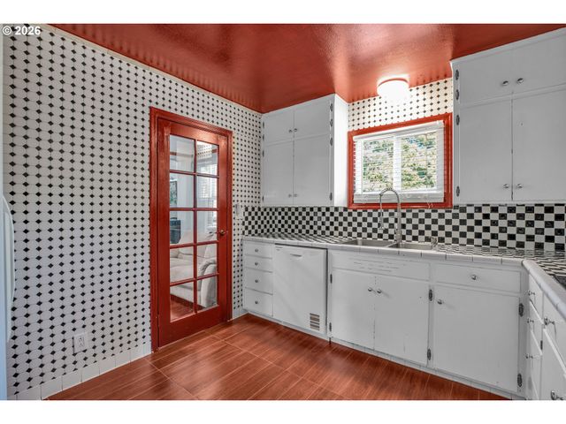 3225 Se 55TH Ave, Portland, OR 97206