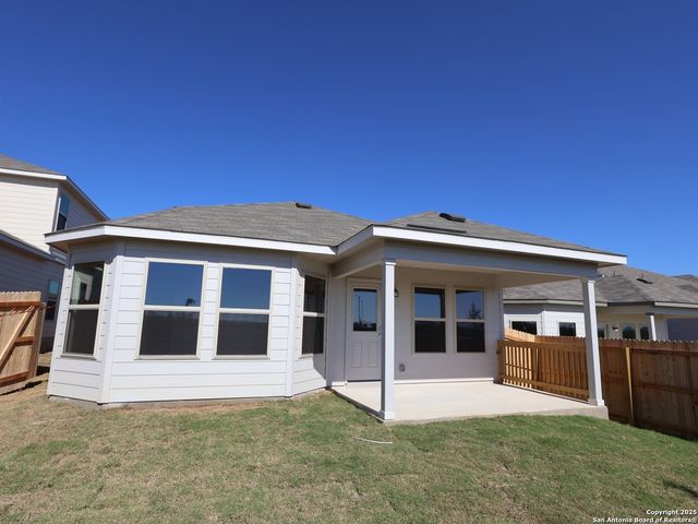 10418 White Hart Lane, Converse, TX 78109