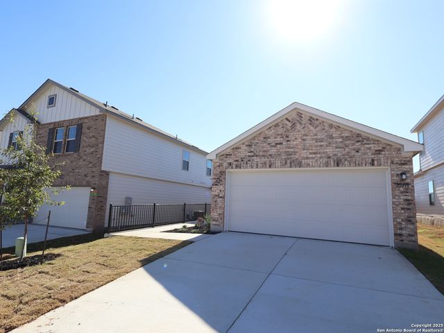 10418 White Hart Lane, Converse, TX 78109