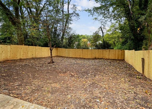 1273 Pine Avenue, East Point, GA 30344