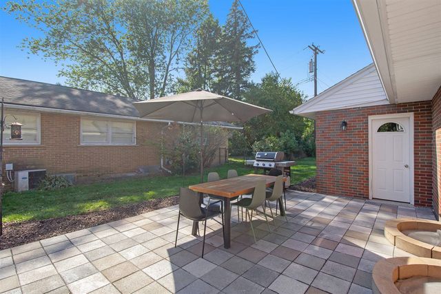 1209 Clague Avenue, Ann Arbor, MI 48103