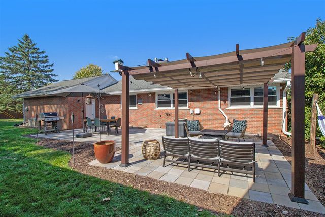 1209 Clague Avenue, Ann Arbor, MI 48103