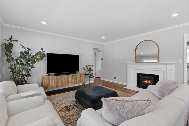 1209 Clague Avenue, Ann Arbor, MI 48103