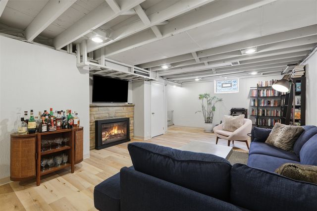 1209 Clague Avenue, Ann Arbor, MI 48103