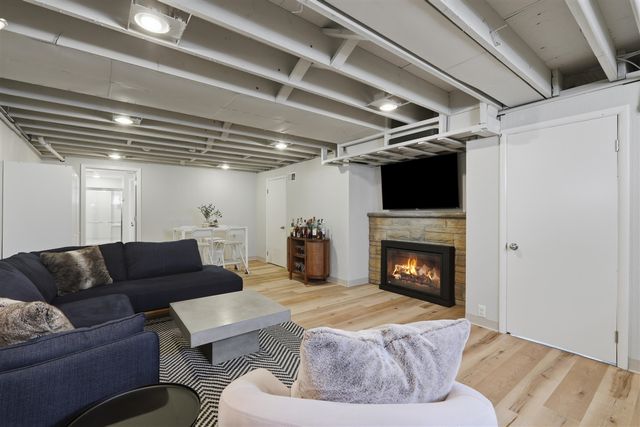 1209 Clague Avenue, Ann Arbor, MI 48103