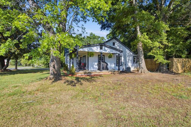 126 Phillips Drive, Forest City, NC 28043