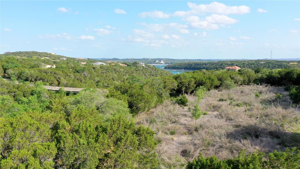 7225 Sunswept DR, Jonestown, TX 78645