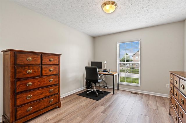 4199 Old Osprey Circle, Miamisburg, OH 45342
