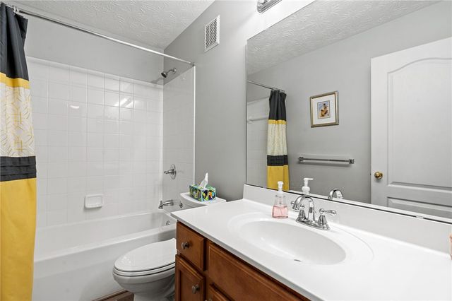 4199 Old Osprey Circle, Miamisburg, OH 45342