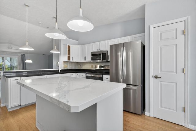 5440 Asbury Lake Drive, Green Twp, OH 45247