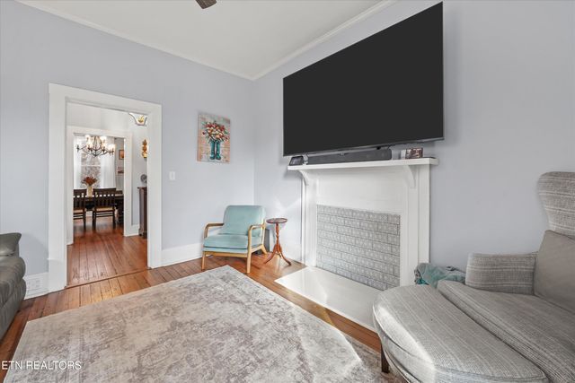 804 Lake City Hwy, Clinton, TN 37716