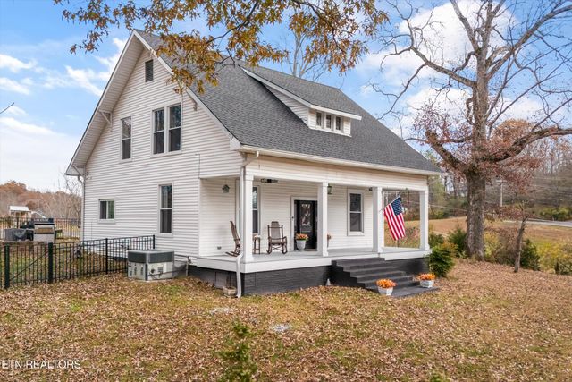 804 Lake City Hwy, Clinton, TN 37716