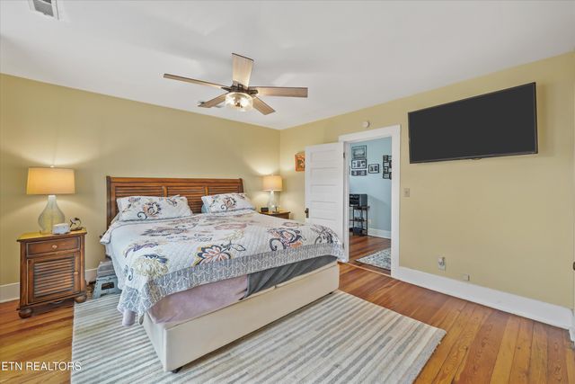 804 Lake City Hwy, Clinton, TN 37716