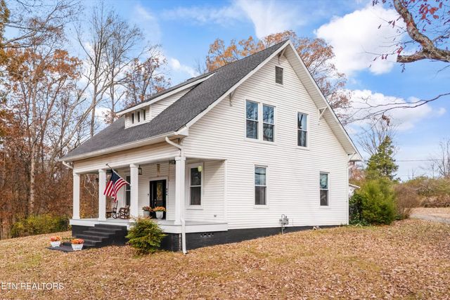 804 Lake City Hwy, Clinton, TN 37716