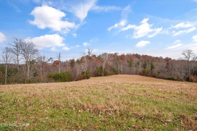 804 Lake City Hwy, Clinton, TN 37716