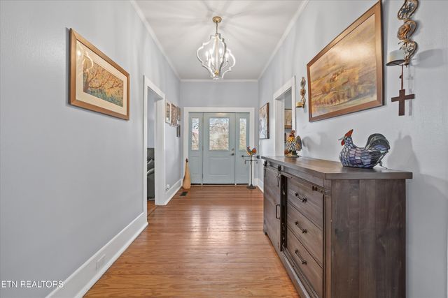 804 Lake City Hwy, Clinton, TN 37716