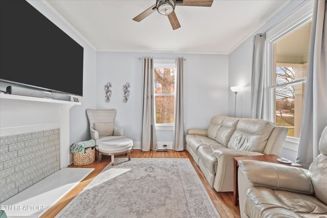 804 Lake City Hwy, Clinton, TN 37716