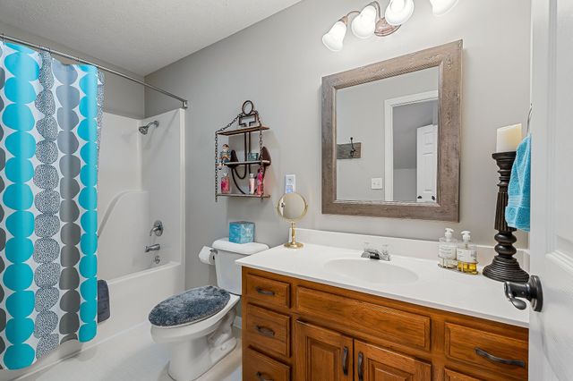 375 Winter Park Cir, Smithville, TN 37166