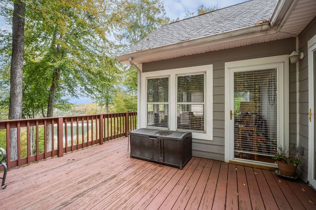 375 Winter Park Cir, Smithville, TN 37166