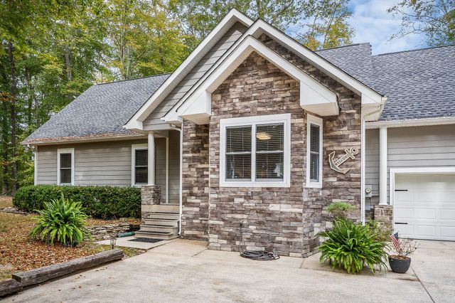 375 Winter Park Cir, Smithville, TN 37166