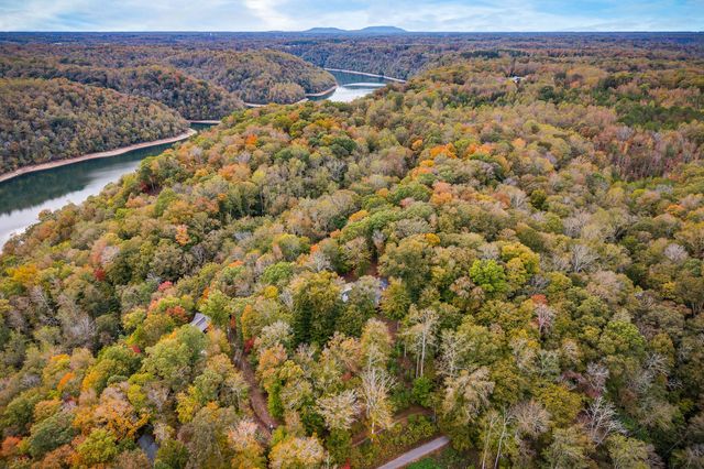 375 Winter Park Cir, Smithville, TN 37166