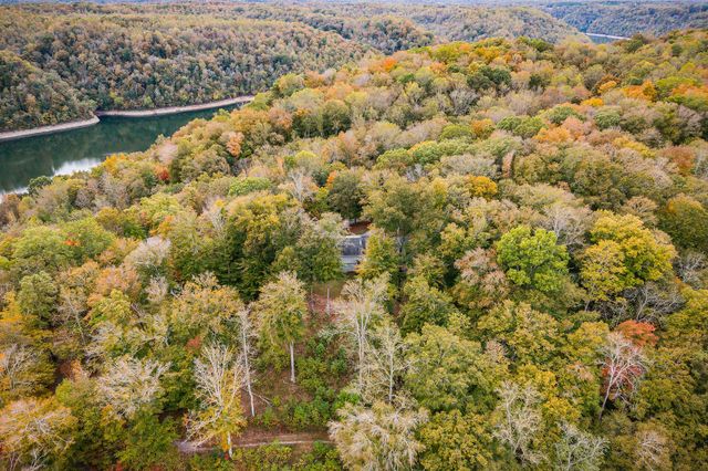 375 Winter Park Cir, Smithville, TN 37166