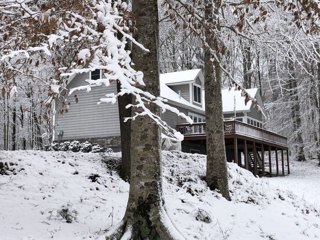 375 Winter Park Cir, Smithville, TN 37166