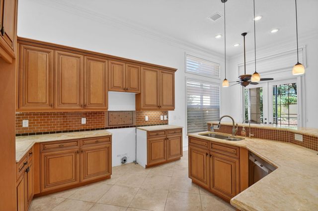 7200 Veneto Drive, Boynton Beach, FL 33437