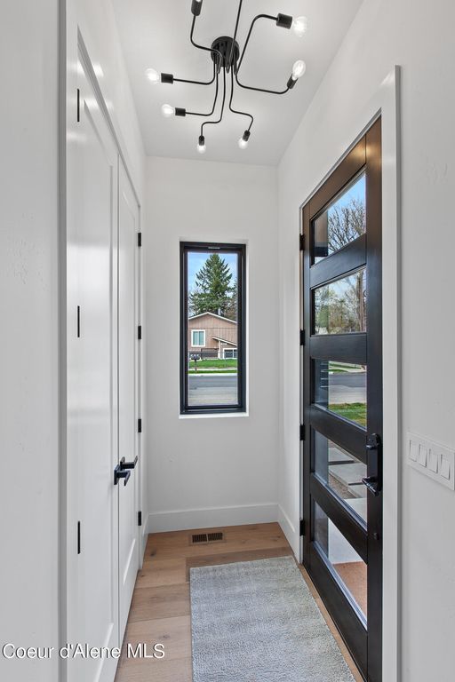 301 S 17TH ST, Coeur d'Alene, ID 83814 photo 21