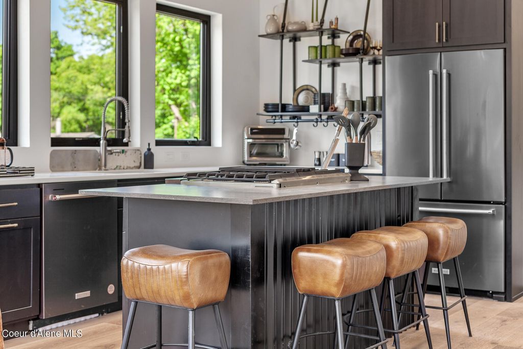 301 S 17TH ST, Coeur d'Alene, ID 83814 photo 46