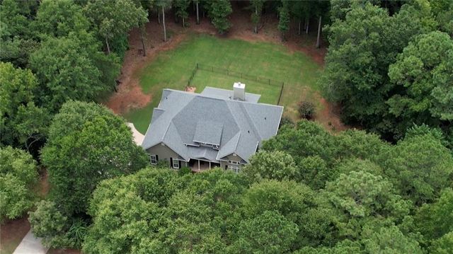 10 Nicklaus Circle, Social Circle, GA 30025