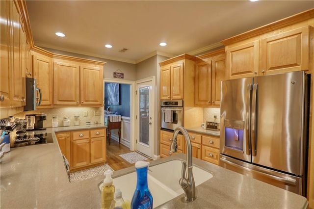 10 Nicklaus Circle, Social Circle, GA 30025