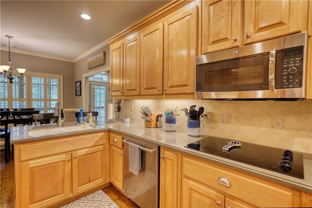 10 Nicklaus Circle, Social Circle, GA 30025