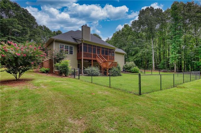 10 Nicklaus Circle, Social Circle, GA 30025