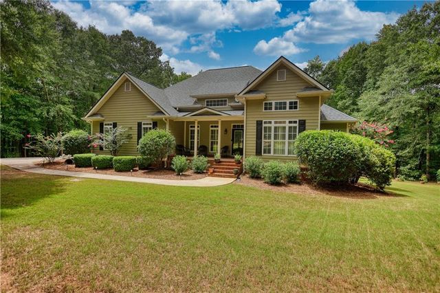10 Nicklaus Circle, Social Circle, GA 30025
