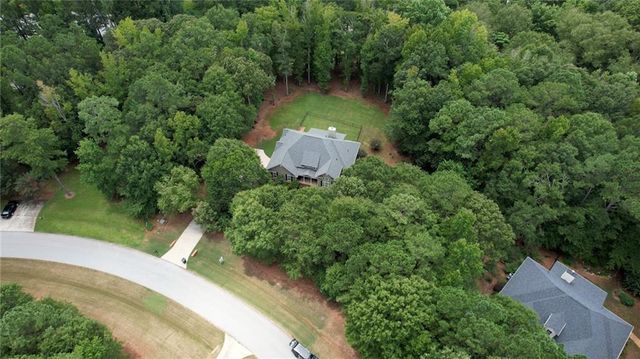 10 Nicklaus Circle, Social Circle, GA 30025