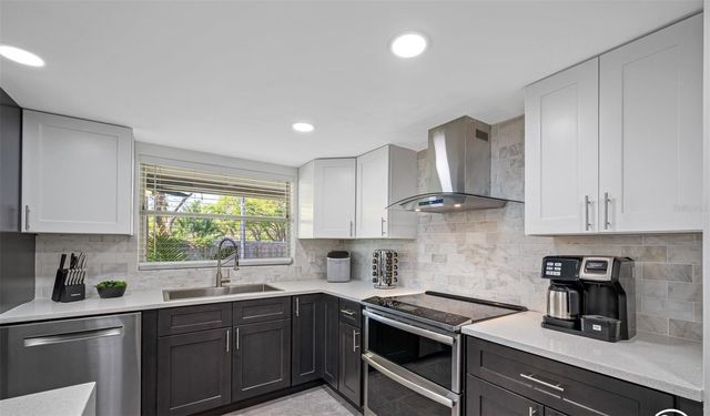 10852 131ST STREET N, Largo, FL 33774