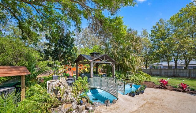 10852 131ST STREET N, Largo, FL 33774