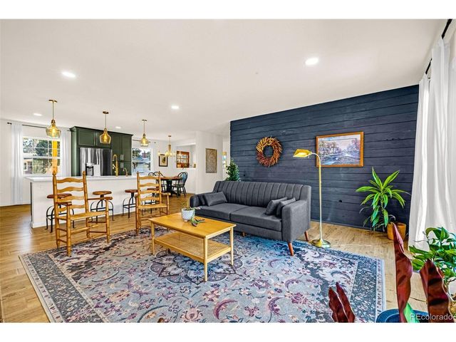 2116 Woodburn, Colorado Springs, CO 80906